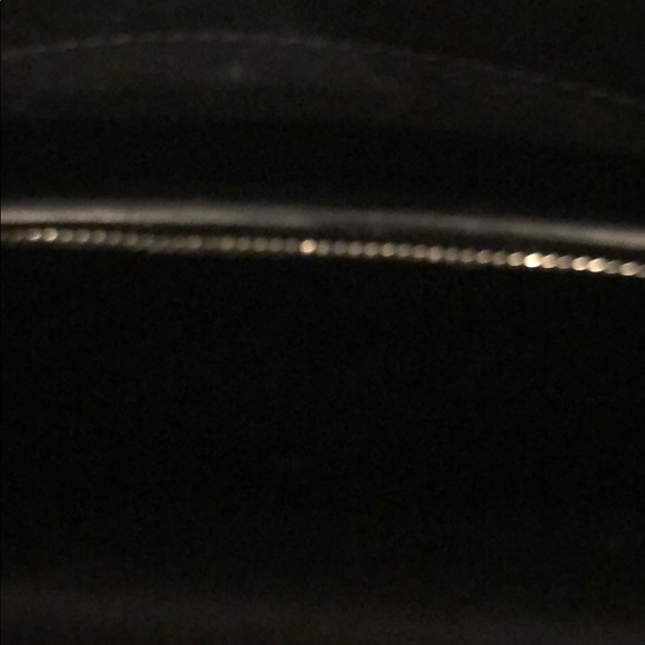 WORN ONCE Givenchy Medium Horizon Bordeaux Tote - Picture 4 of 7